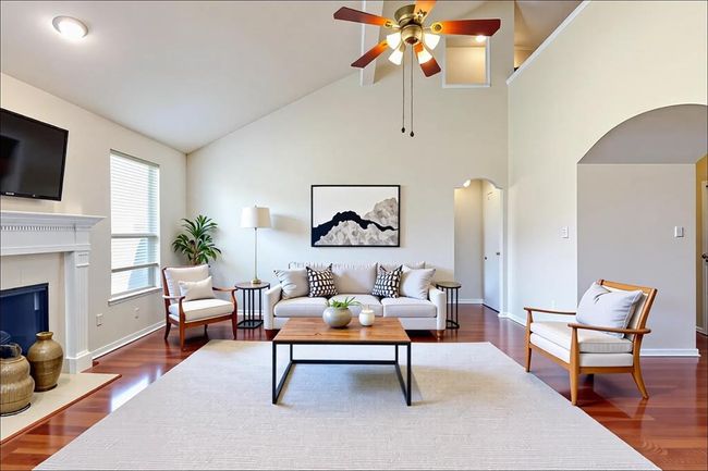 living room | Image 8