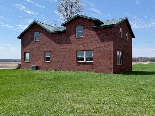 9000 Milnes Rd, Jonesville, MI, 49250-9536 | Card Image