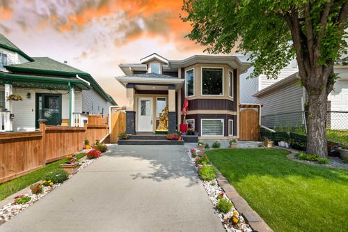 265 Martinglen Way Ne, Calgary, AB, T3J3L2 | Card Image