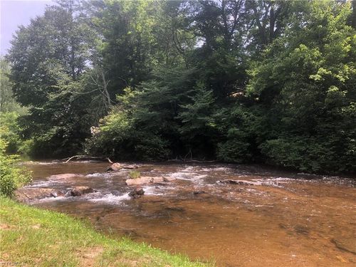 900 Vass Mill Rd, Laurel Fork, VA, 24352-4054 | Card Image