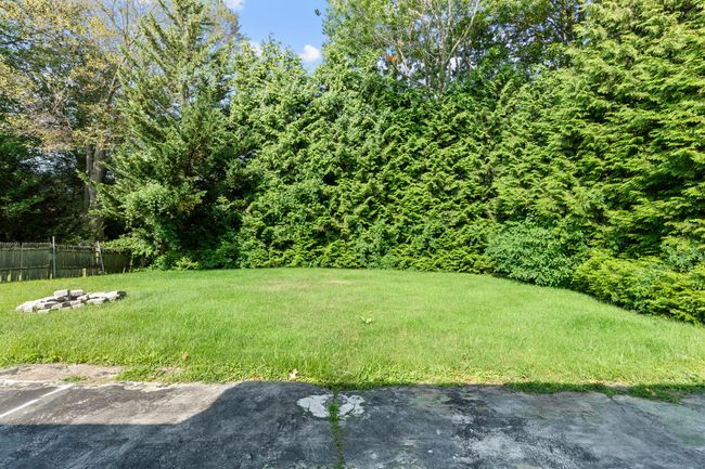 37 Tarinelli Cir, House other with 5 bedrooms, 1 bathrooms and 6 parking in Bridgeport CT | Image 32
