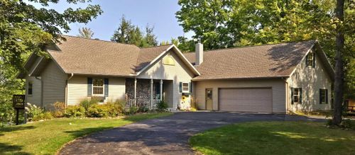 16191 Jesinski Road, RIVERVIEW, WI, 54149 | Card Image