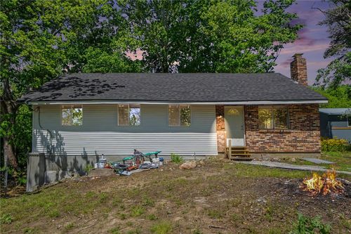 8547 Davis Rd, Maineville, OH, 45039-9710 | Card Image