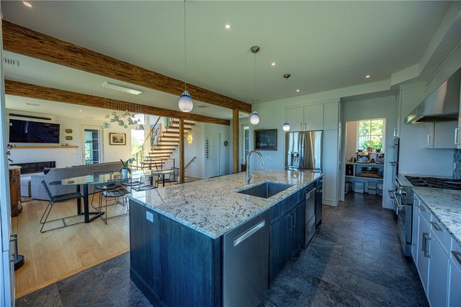 Kitchen to Living Rm | Image 10