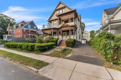 12-14 Vineland Terrace, Home with 7 bedrooms, 3 bathrooms and null parking in Hartford CT | Image 1