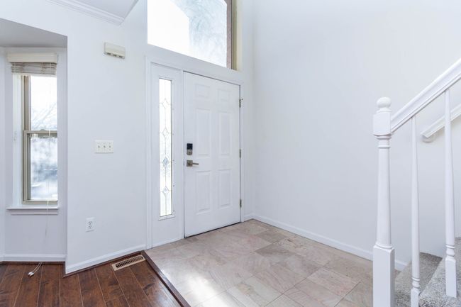 6173 Elarz Dr, Condo with 4 bedrooms, 3 bathrooms and null parking in Troy MI | Image 4