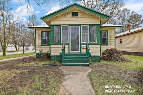 2208 Torrent St, Muskegon, MI, 49441-1561 | Card Image
