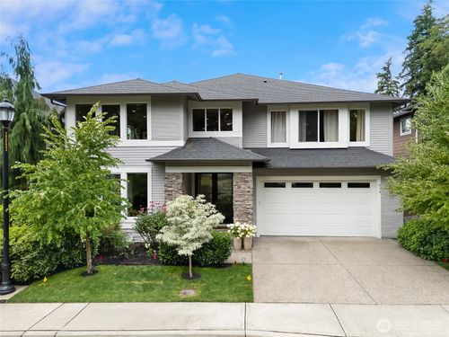 619 Graham Ave Ne, Renton, WA, 98059-5092 | Card Image
