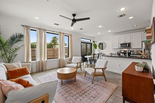 6-6409 Berkman Drive, Austin, TX, 78723 | Card Image