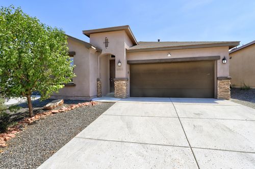 6403 Red Falcon Dr Ne, Rio Rancho, NM, 87144-7685 | Card Image