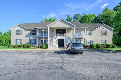 2b-2624 Guyer St, High Point, NC, 27265-2508 | Card Image