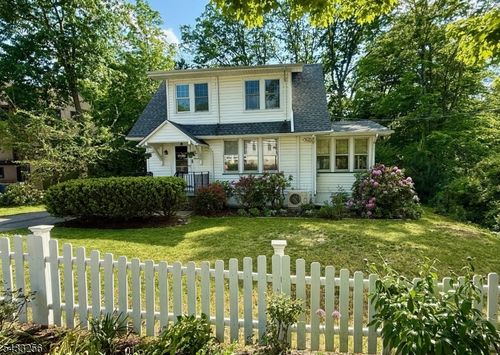 11 Pine Brook Rd, Towaco, NJ, 07082-1407 | Card Image