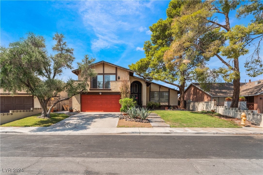 Flowerdale Ct, Las Vegas, NV 89103