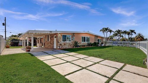5010 Sw 111th Ave, Miami, FL, 33165-6137 | Card Image