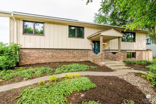 2020 Somerset Square, Manhattan, KS, 66503 | Card Image