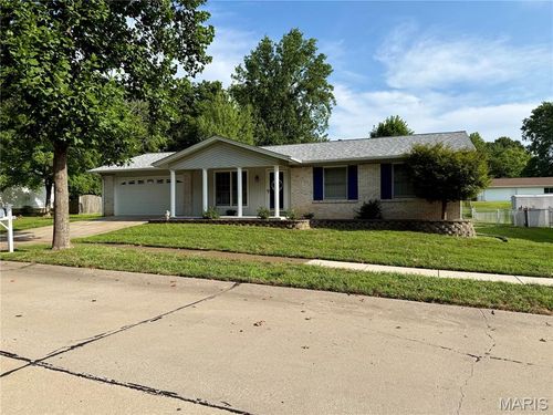 2771 Cliffwood Trl, Saint Louis, MO, 63129-4637 | Card Image