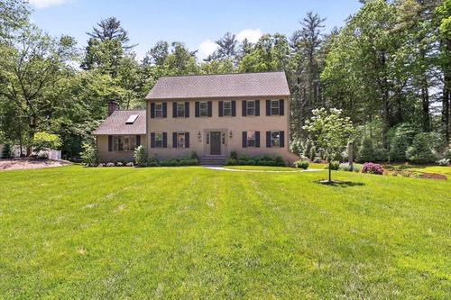 18 Roubound Rd, Norwell, MA, 02061-2341 | Card Image