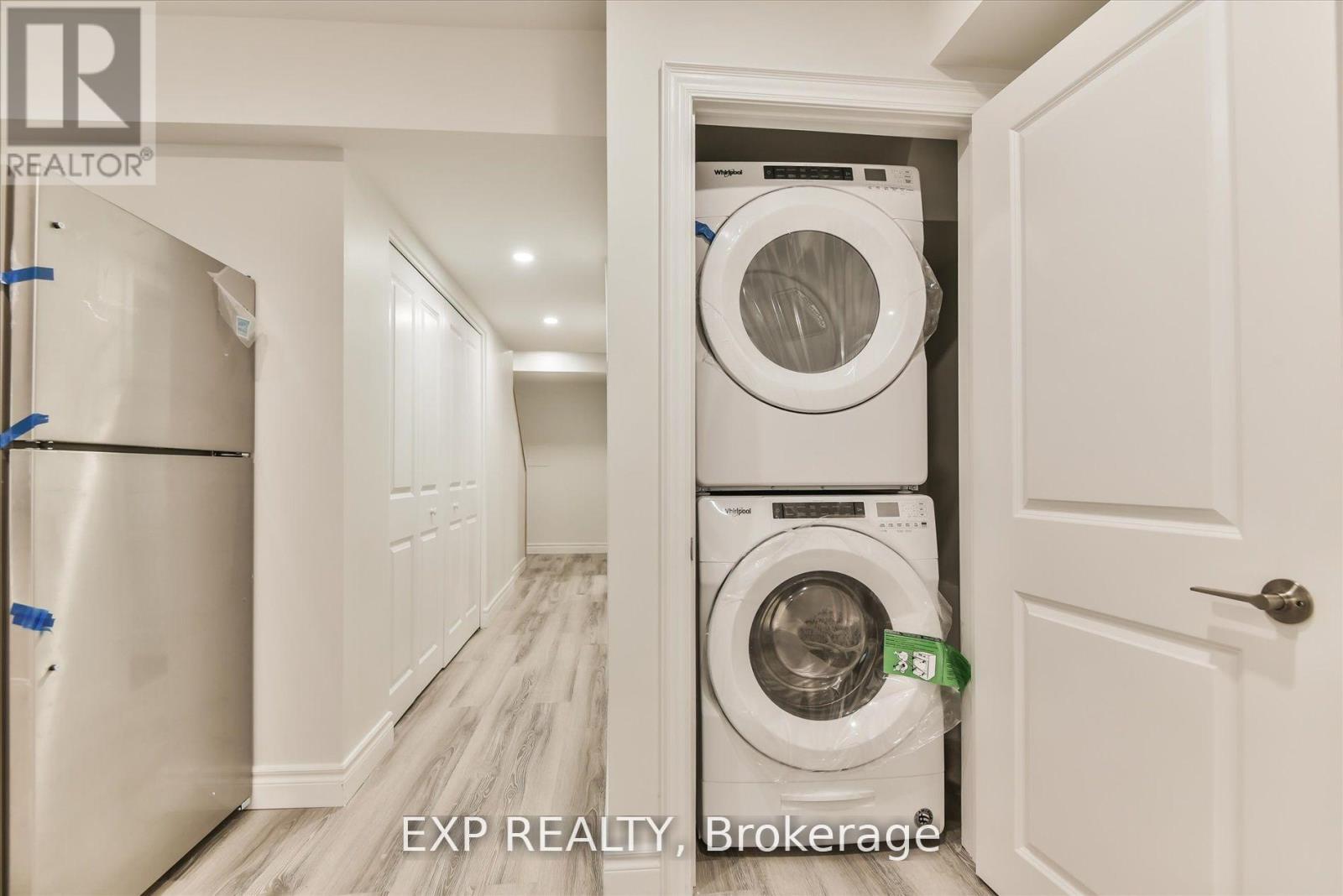 Residential Lease in Toronto (Playter Estates-Danforth) 5