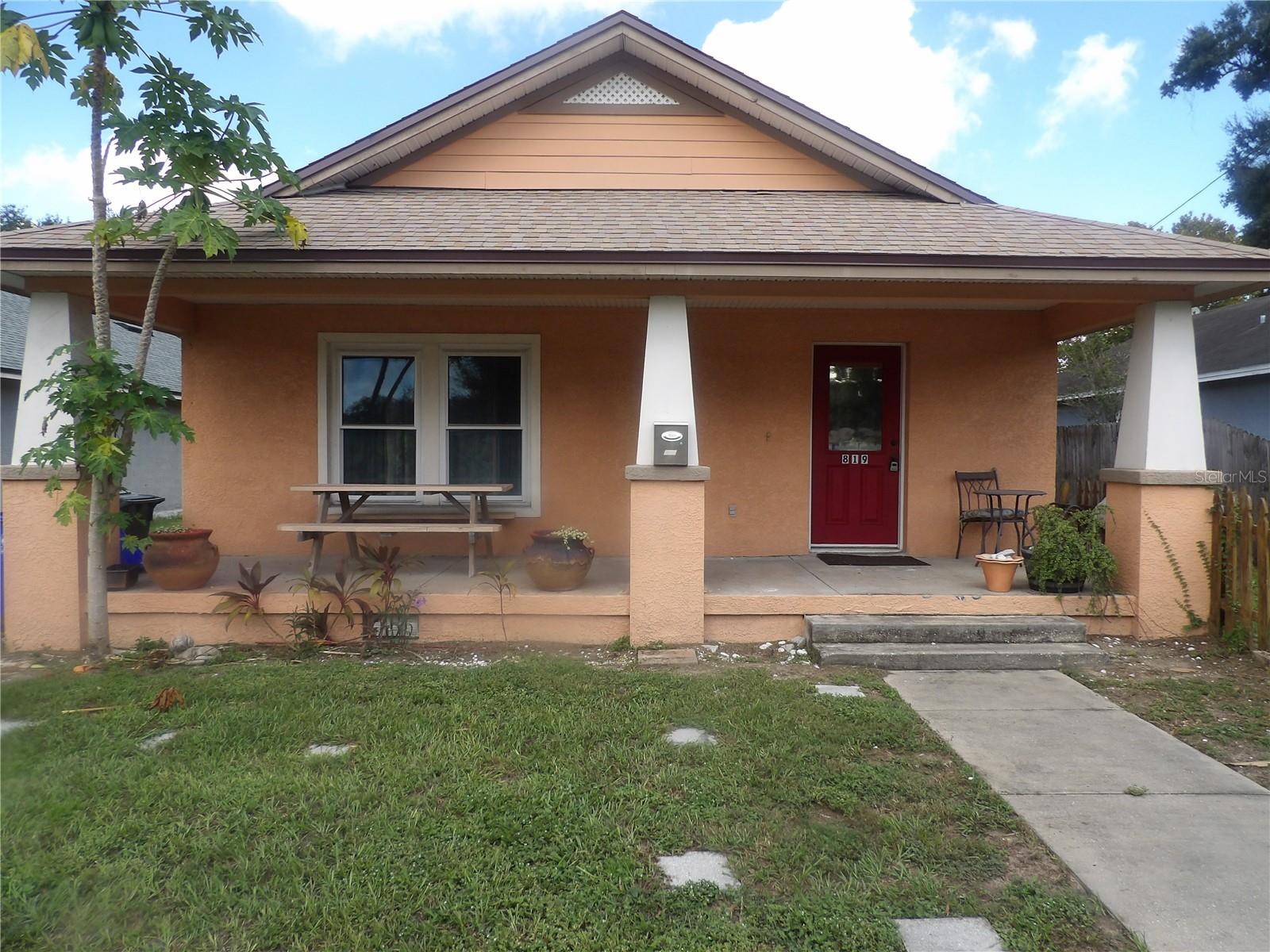 Ariana St, Lakeland, FL 33803