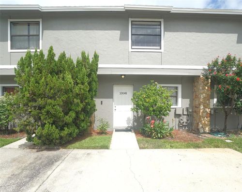 10049 Lake Oak Cir, TAMPA, FL, 33624-5289 | Card Image