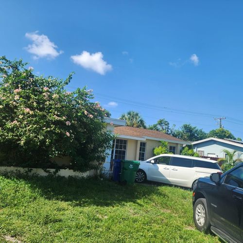 8425 Windsor Dr, Miramar, FL, 33025-2842 | Card Image