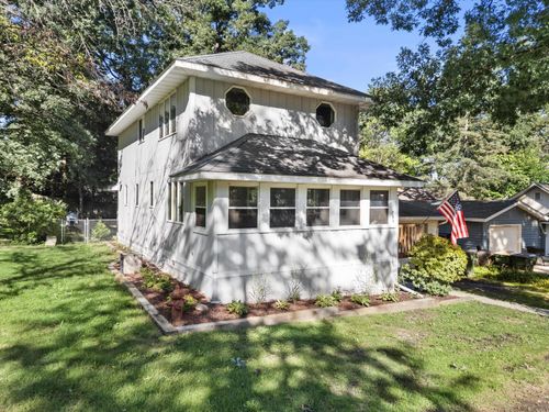 709 Manor Dr, Twin Lakes, WI, 53181-9543 | Card Image