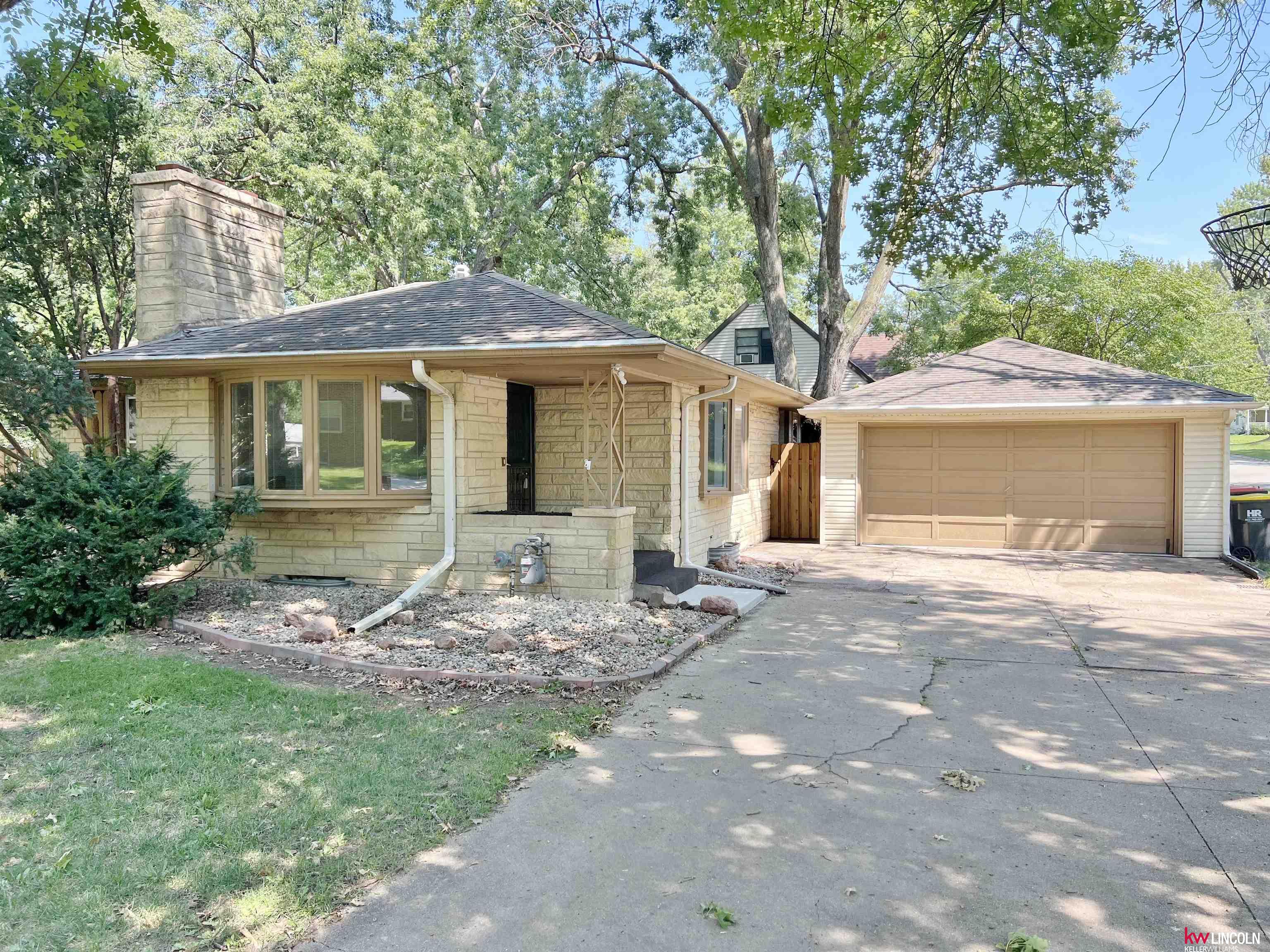 64th St, Lincoln, NE 68507