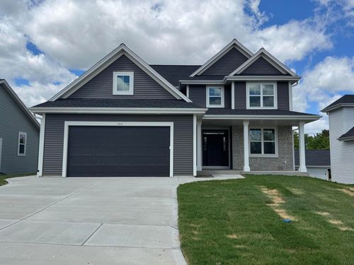 1013 Waterstone Ct, Pewaukee, WI, 53072-1276 | Card Image