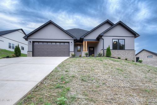 1540 Prospects Way, Johnson City, TN, 37615-5218 | Card Image