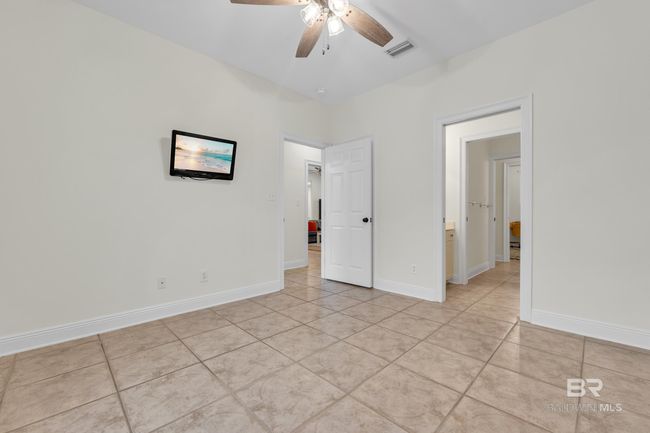 Guest Bedroom 2 | Image 37