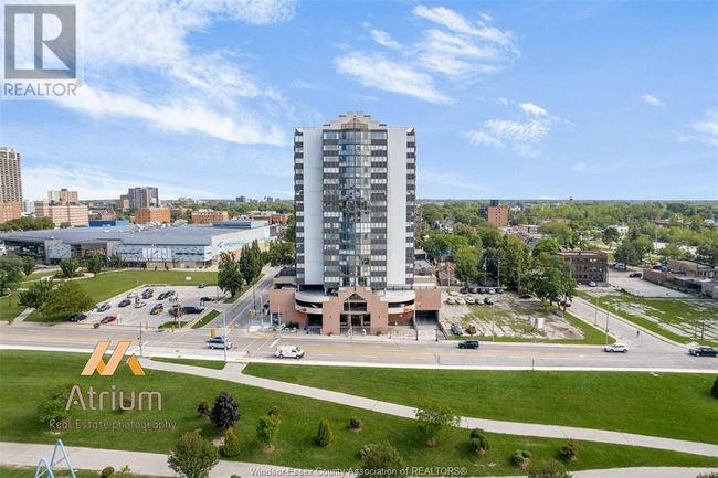 1701 - 515 Riverside Dr W, Condo with 2 bedrooms, 3 bathrooms and null parking in Windsor ON | Image 31