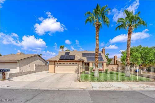 4186 Sandcastle Dr, Las Vegas, NV, 89147-4984 | Card Image