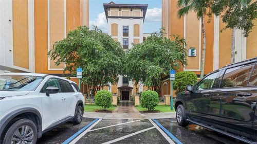 12527 Floridays Resort Dr, ORLANDO, FL, 32821 | Card Image