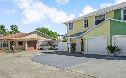 10293 Boynton Place Cir, Boynton Beach, FL, 33437-2668 | Card Image