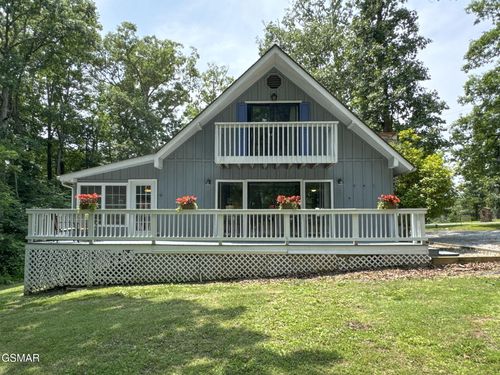 915 Leisure Ln, Sevierville, TN, 37876-5911 | Card Image