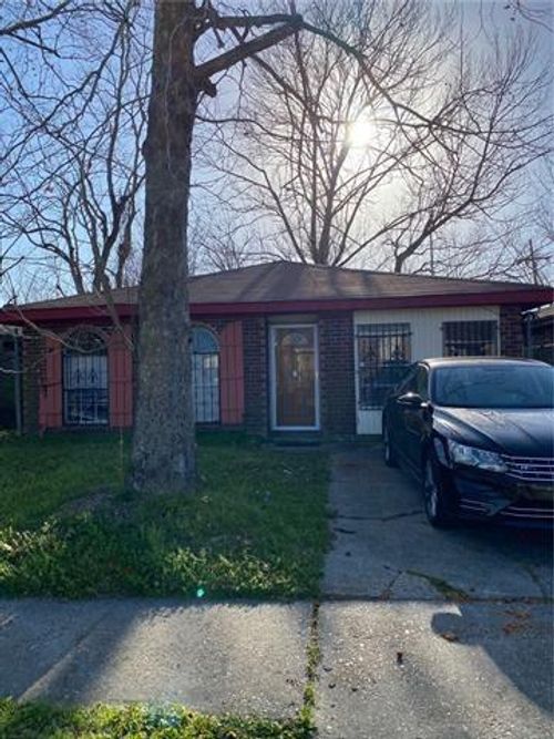 7678 Forum Blvd, New Orleans, LA, 70128-2112 | Card Image