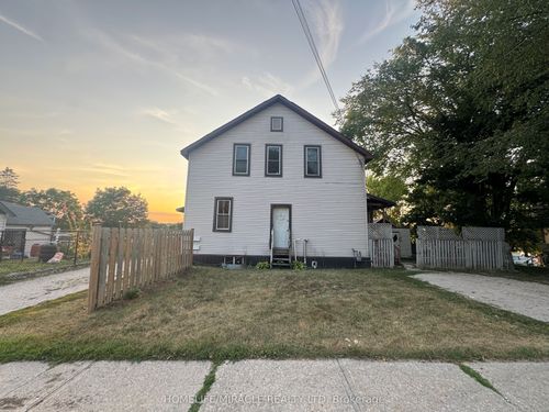 1650 3rd Ave E, Owen Sound, ON, N4K2L9 | Card Image