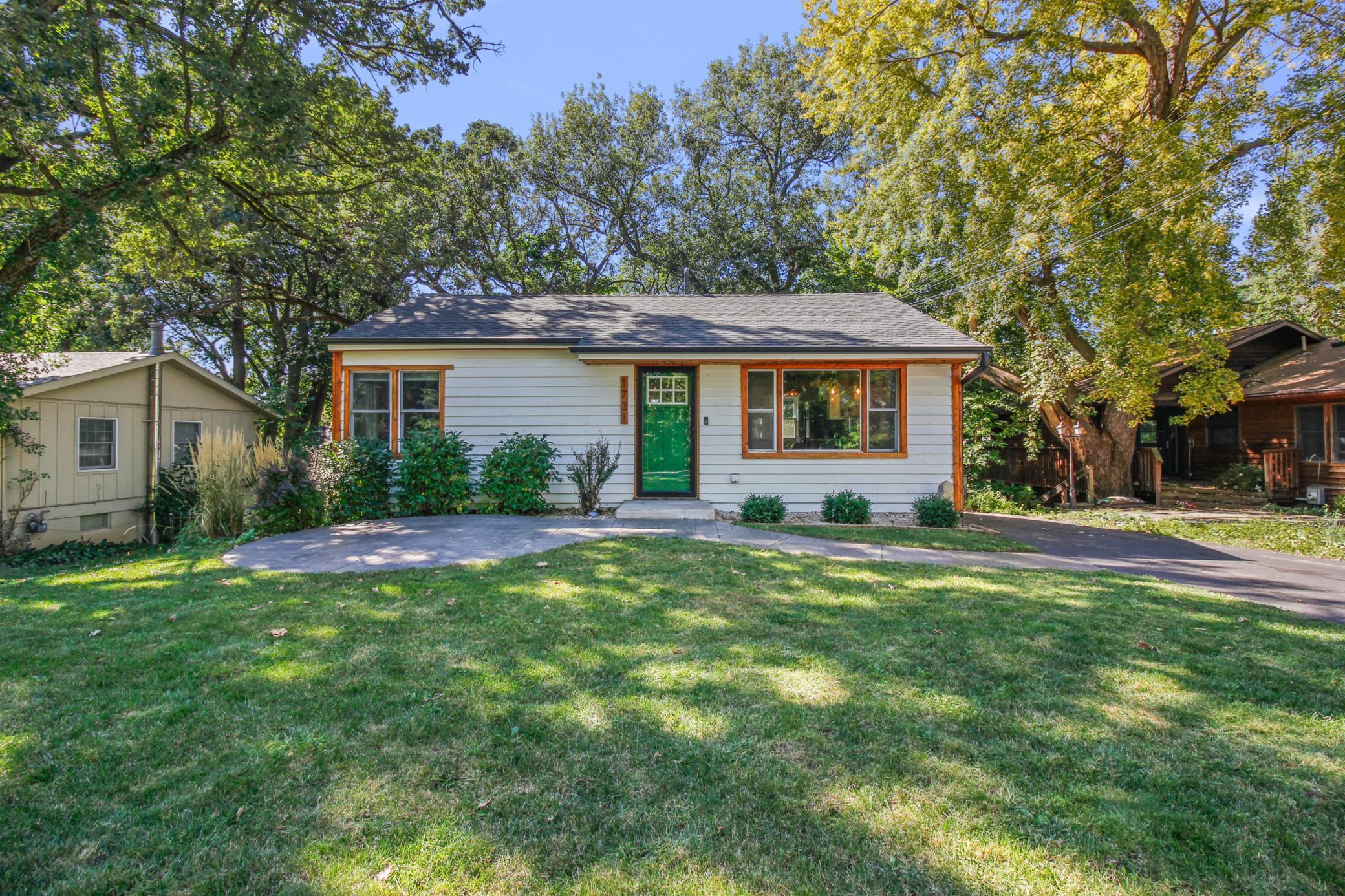 Resthaven Ln, Mound, MN 55364