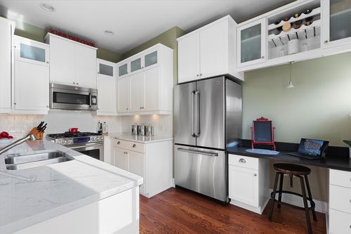 202-432 W Spruce St, Missoula, MT, 59802-4140 | Card Image