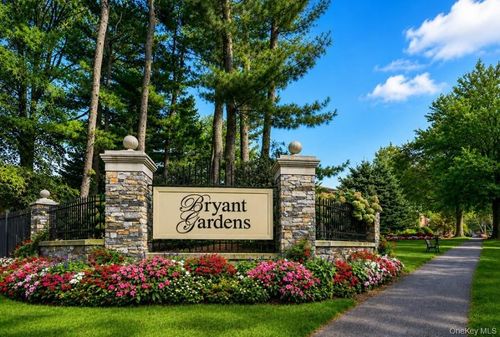 1h-8 Bryant Cres, White Plains, NY, 10605-2715 | Card Image