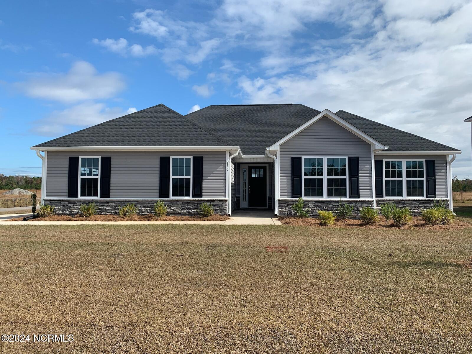 Big August Way, Jacksonville, NC 28546