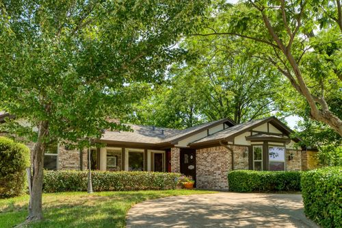 1104 Forest Ridge Dr, Bedford, TX, 76022-7244 | Card Image