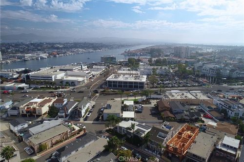 12-522 Clubhouse Ave, Newport Beach, CA, 92663-3211 | Card Image