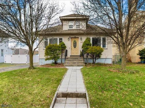 20 Forest Ave, Hawthorne, NJ, 07506-1825 | Card Image