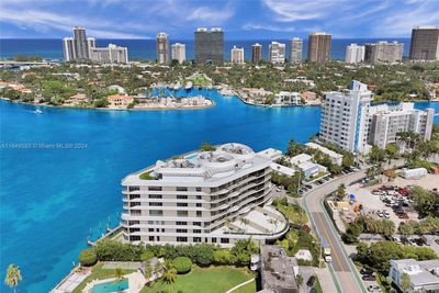 402 - 1135 103rd St, Condo with 2 bedrooms, 3 bathrooms and null parking in Bay Harbor Islands FL | Image 2