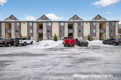 apt-8-18400 N Ridge Ct, Spring Lake, MI, 49456-8940 | Card Image