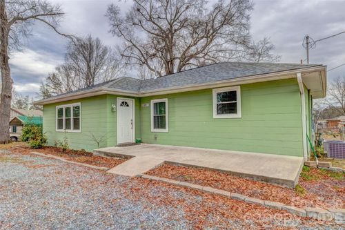 202 Ramsey St, Cherryville, NC, 28021-2125 | Card Image