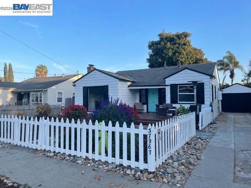 37967 2nd St, Fremont, CA, 94536-2954 | Card Image