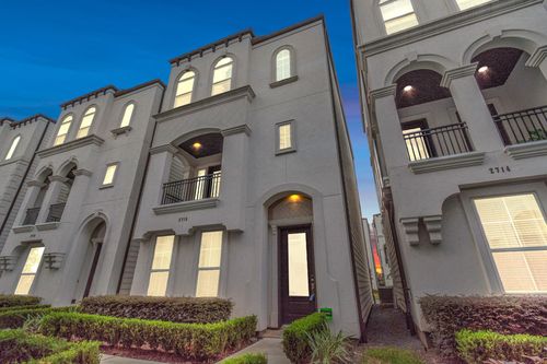 2716 Freund St, Houston, TX, 77003-1402 | Card Image