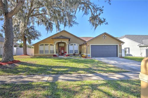 684 Yorkshire Drive, OVIEDO, FL, 32765 | Card Image